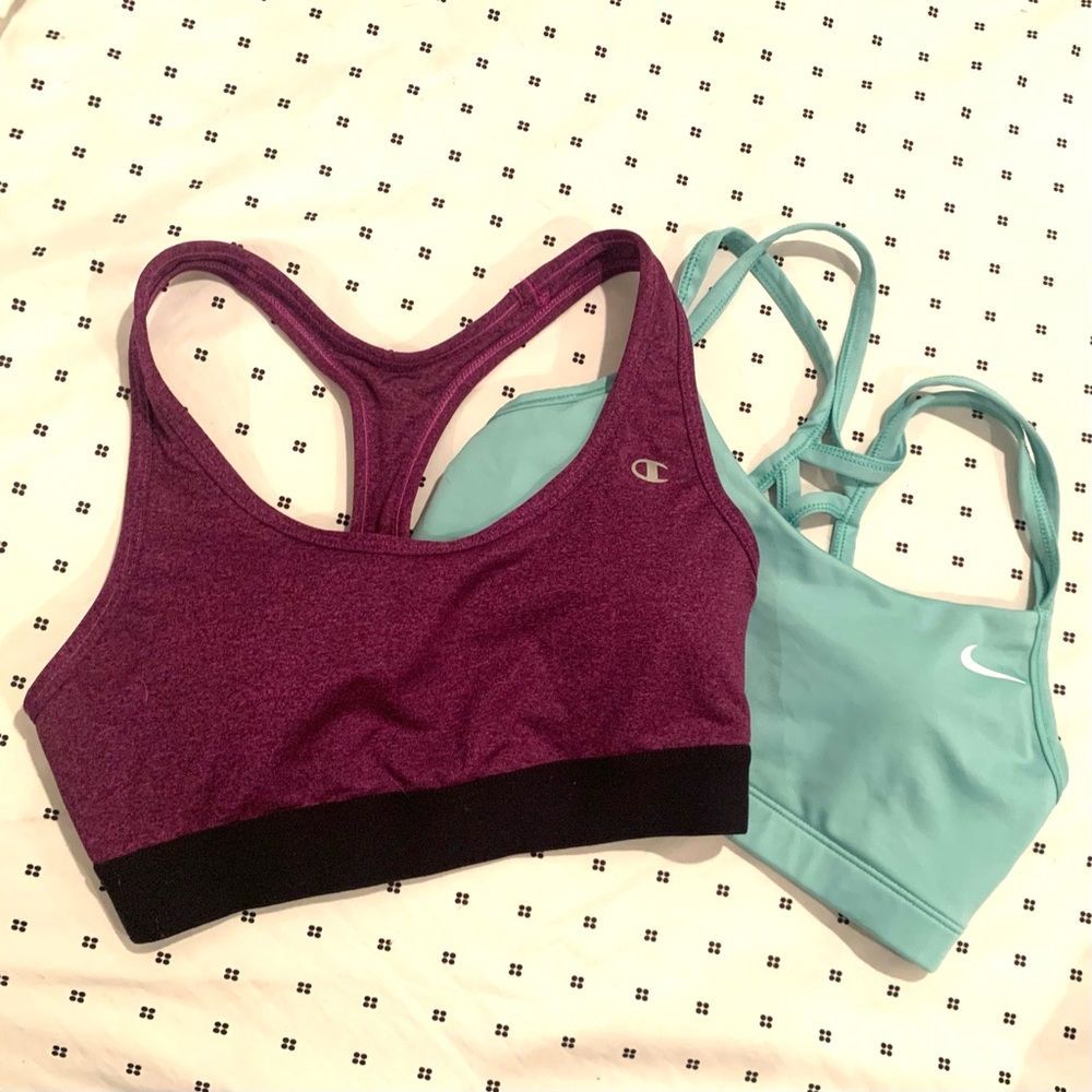 Women’s sports bras